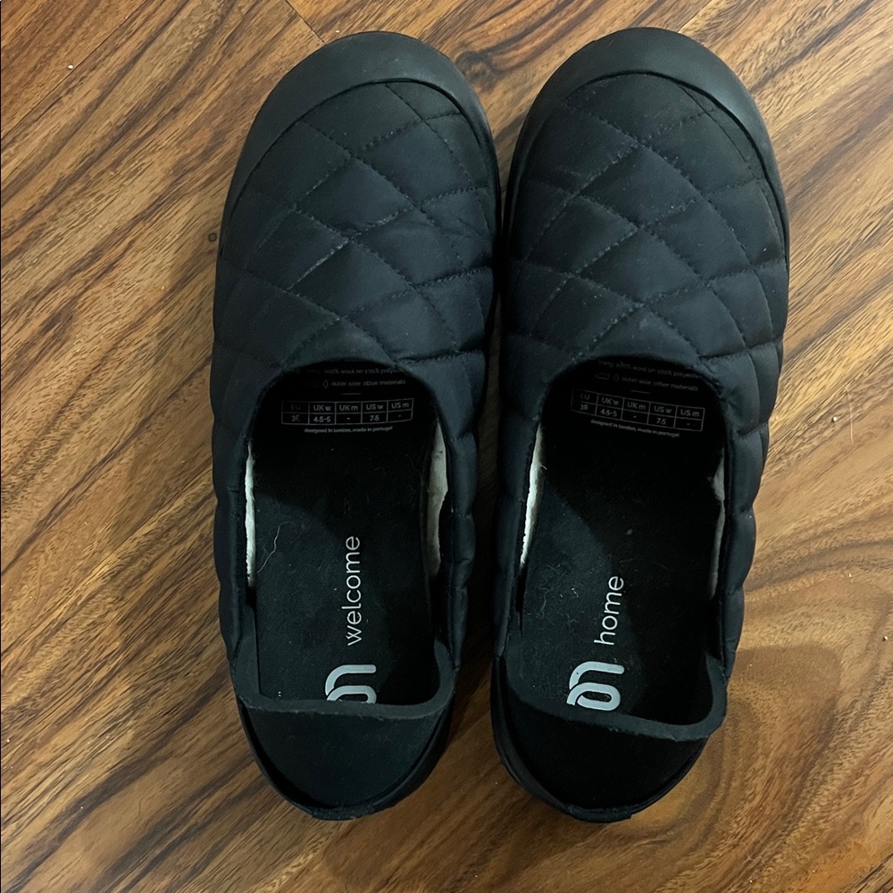 Mahabis- Black Quilted Slip-On Shoes